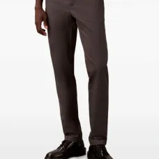 Брюки чинос с логотипом