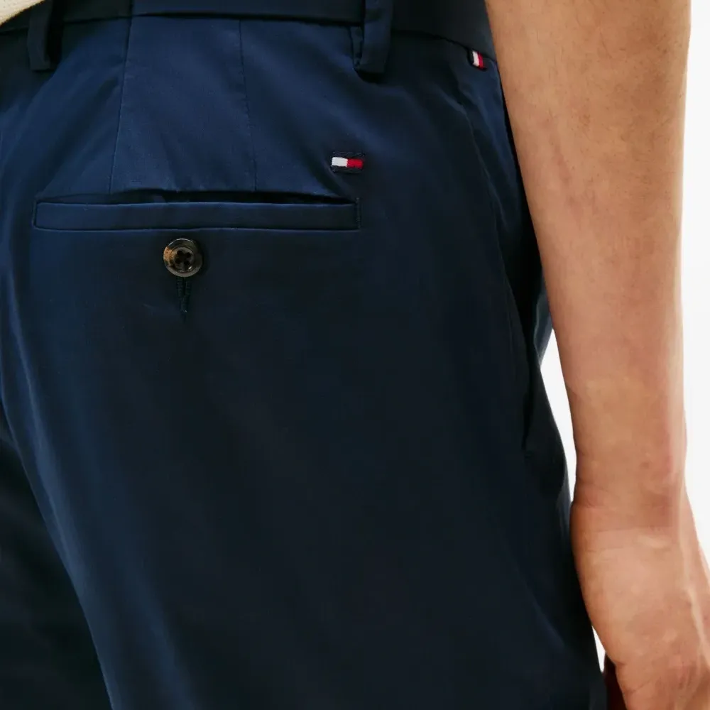 Брюки с вышитым логотипом