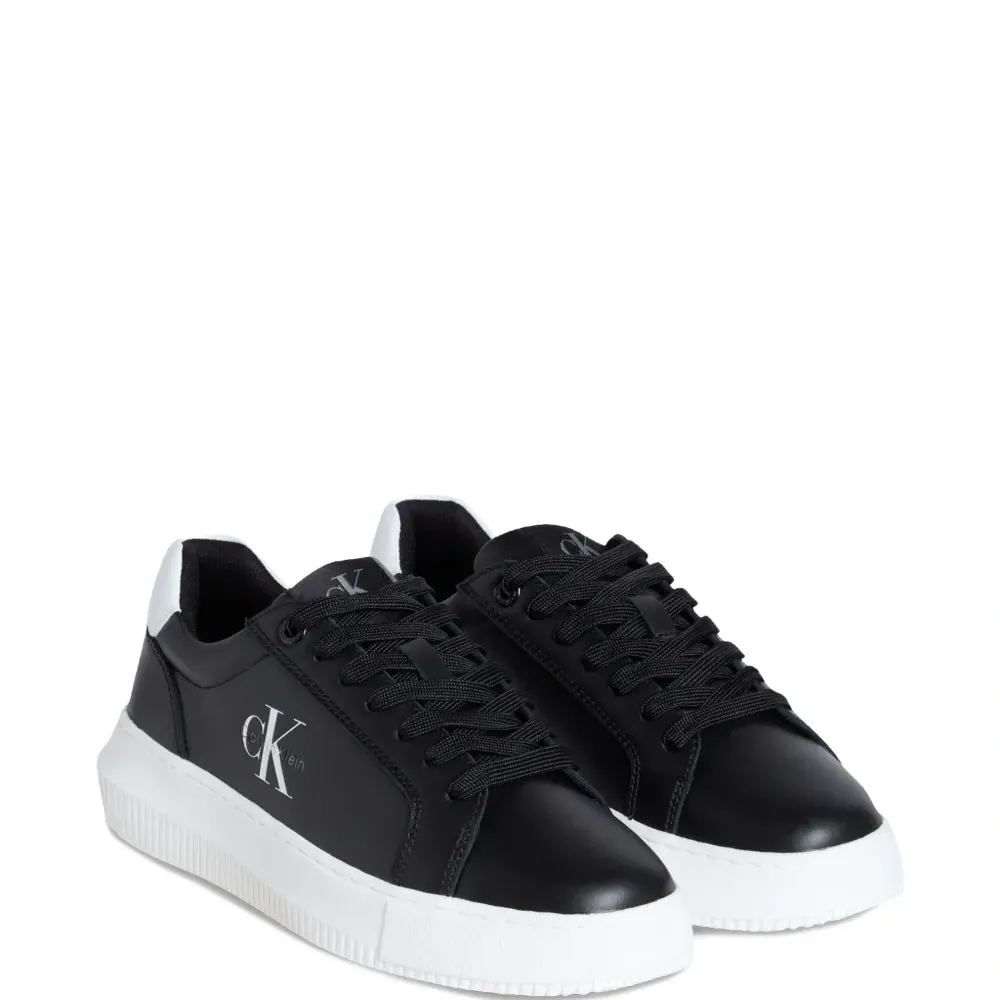 Массивные кроссовки Mono