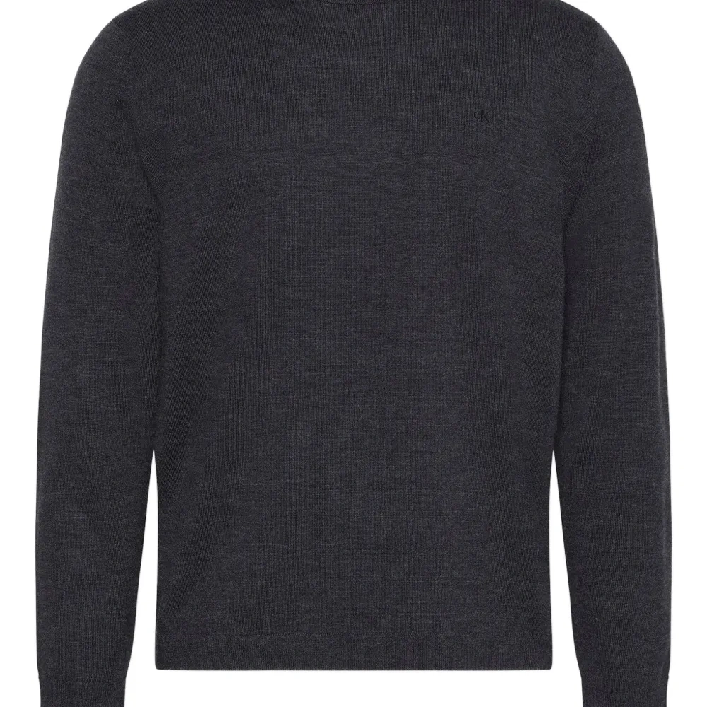 Джемпер тонкой вязки