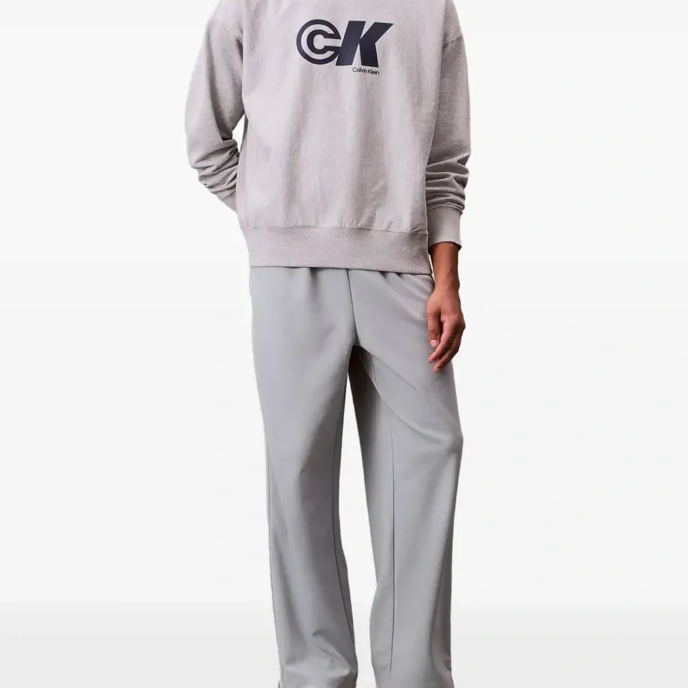 Толстовка с логотипом