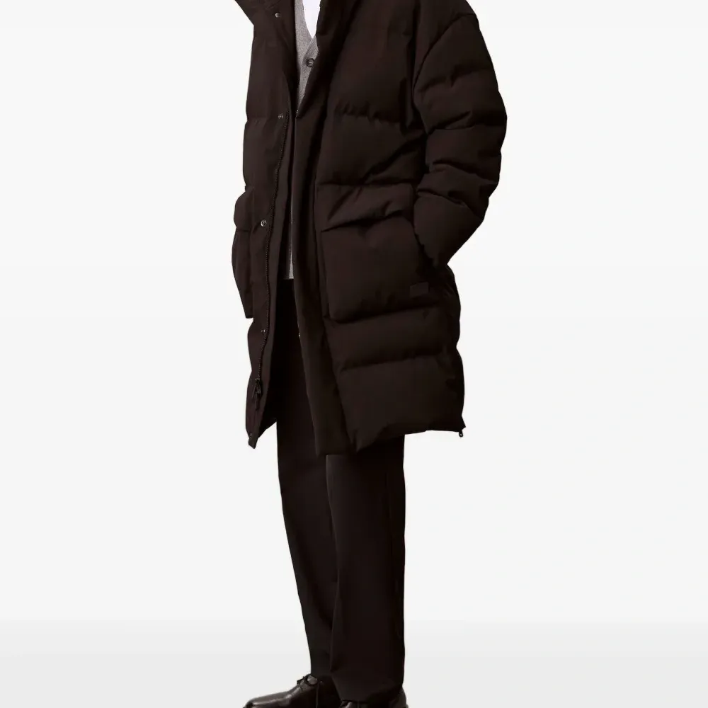 Пуховик с карманами