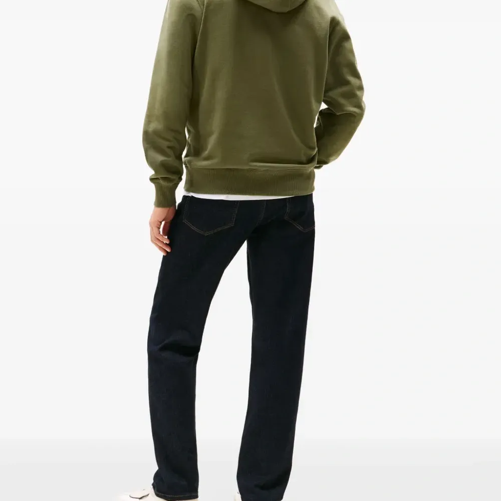 Худи с вышитым логотипом