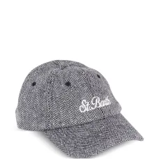 Бейсболка с узором в елочку