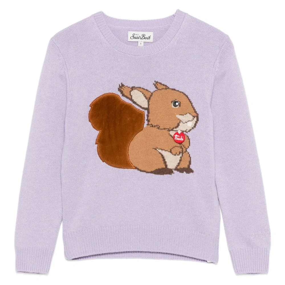 Свитер с вышивкой