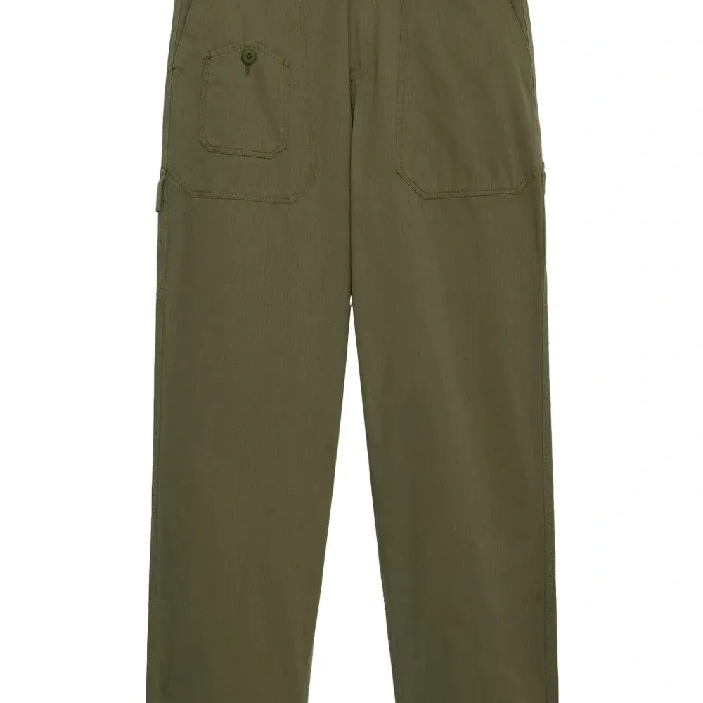 Брюки с карманами