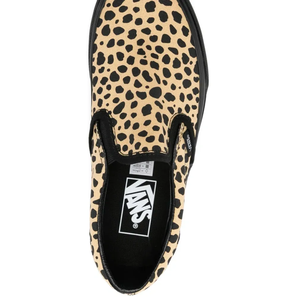 Слипоны с леопардовым принтом