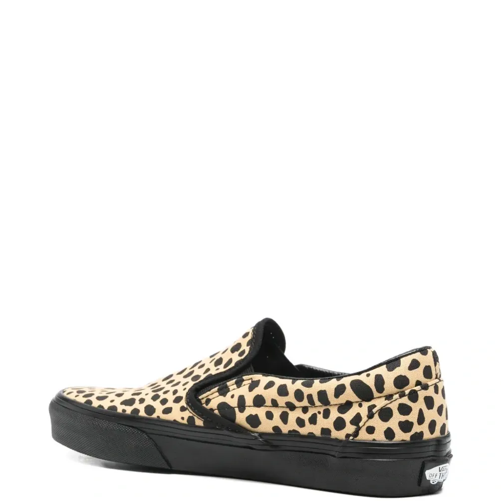 Слипоны с леопардовым принтом