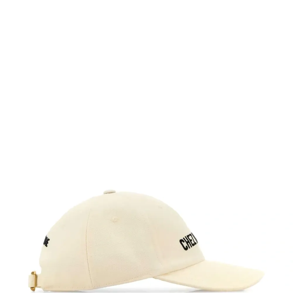 Бейсбольная кепка Бейсбольная кепка