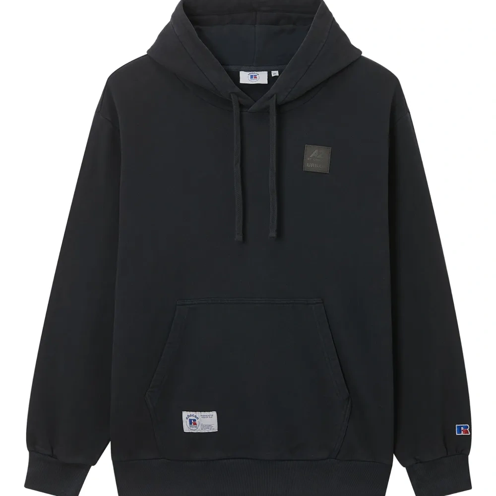 Худи с нашивкой