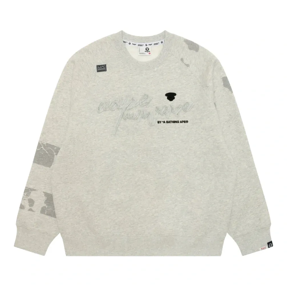 Толстовка с аппликацией