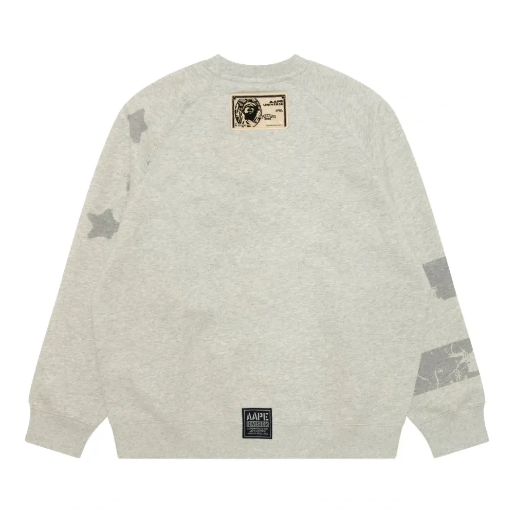 Толстовка с аппликацией