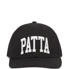 Бейсболка с вышитым логотипом Бейсболка с вышитым логотипом