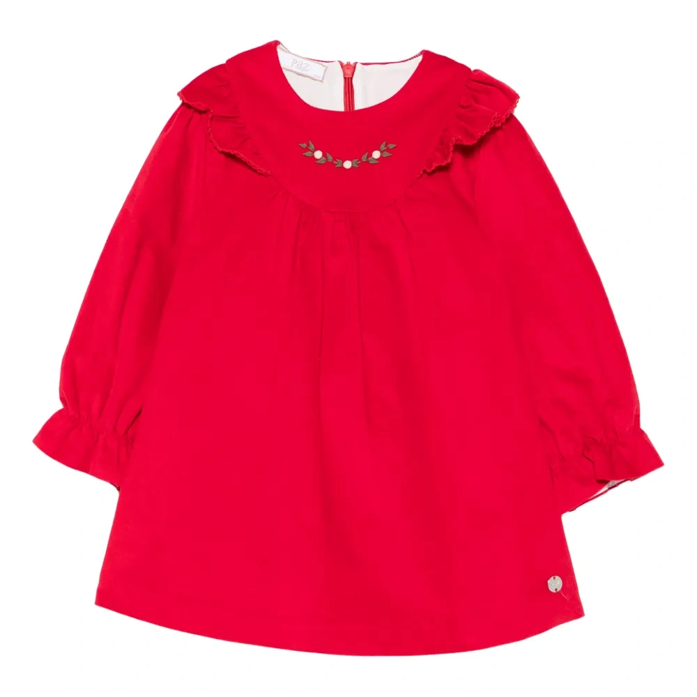 Платье с оборками и вышивкой