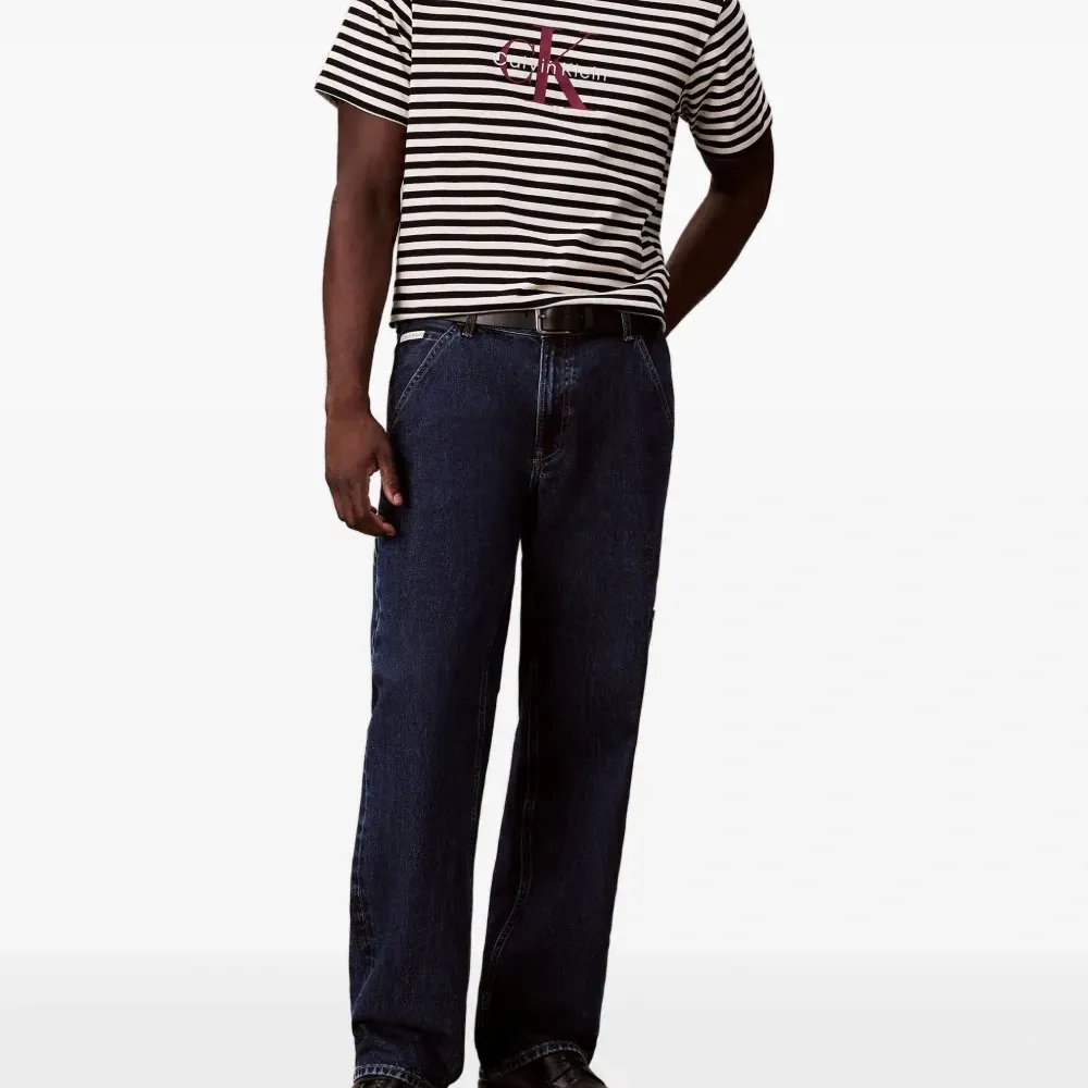 Полосатая футболка с логотипом Полосатая футболка с логотипом