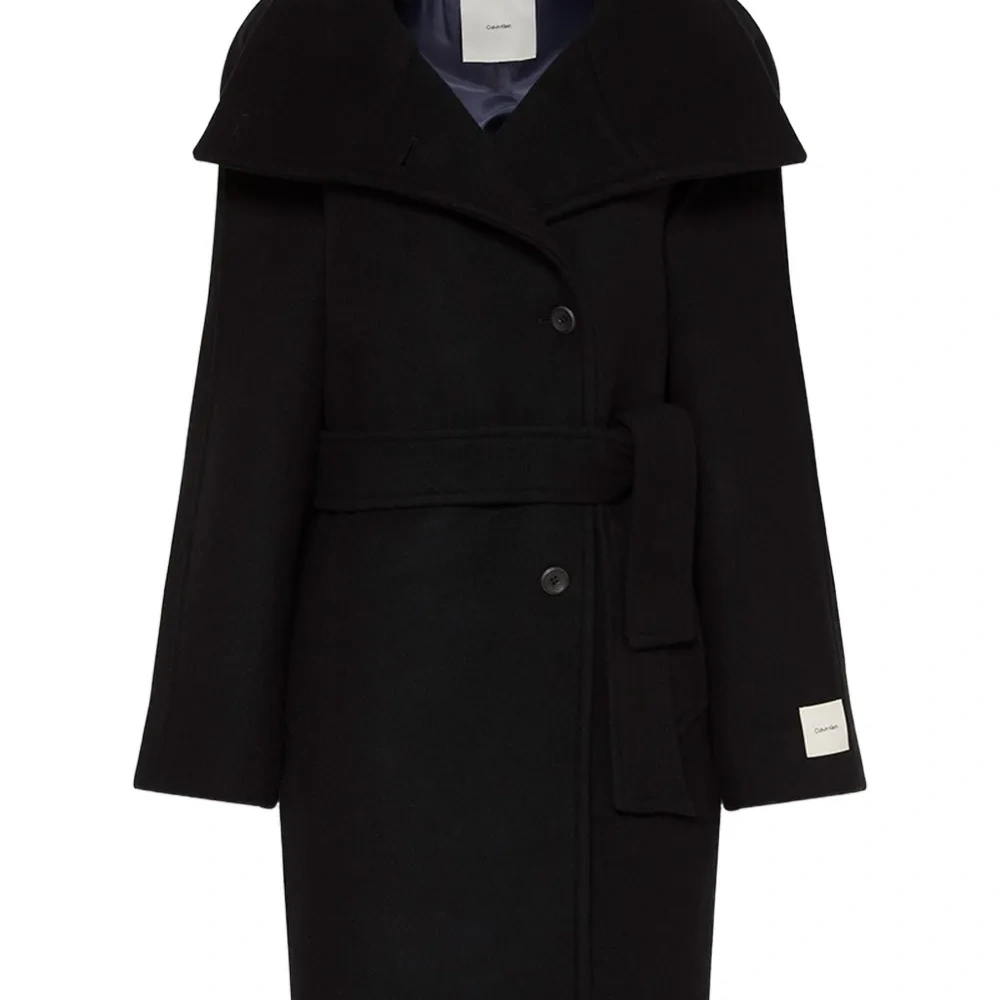 Пальто с поясом