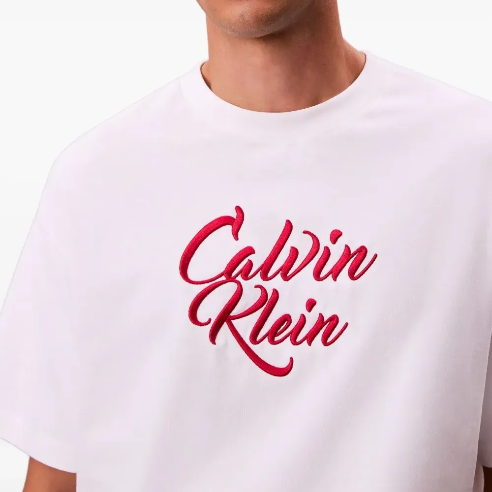 Футболка с вышивкой