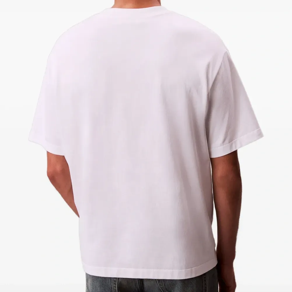 Футболка с вышивкой