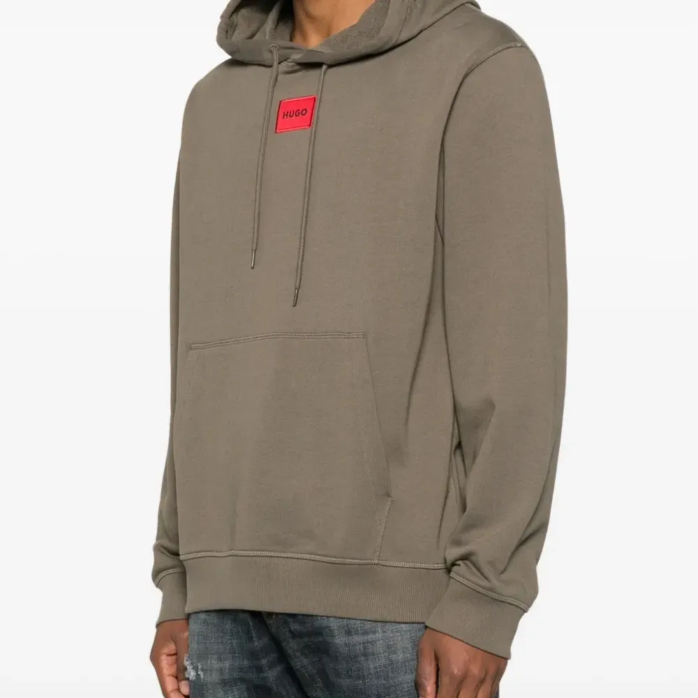 Худи с капюшоном и кулиской