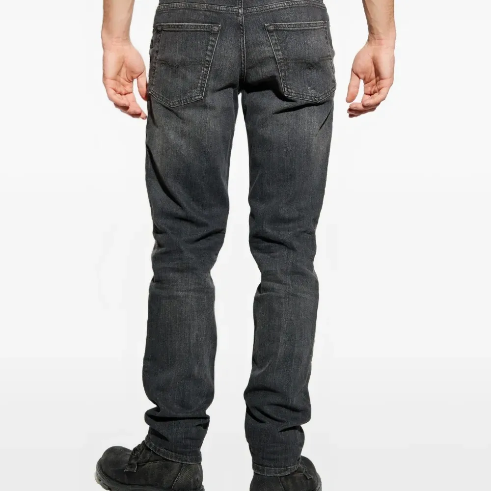 Джинсы 2023 D-Finitive