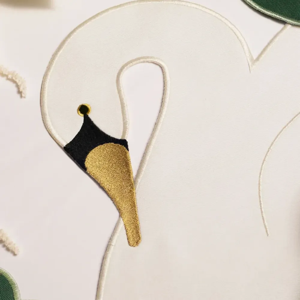 Набор из двух подставок с вышивкой