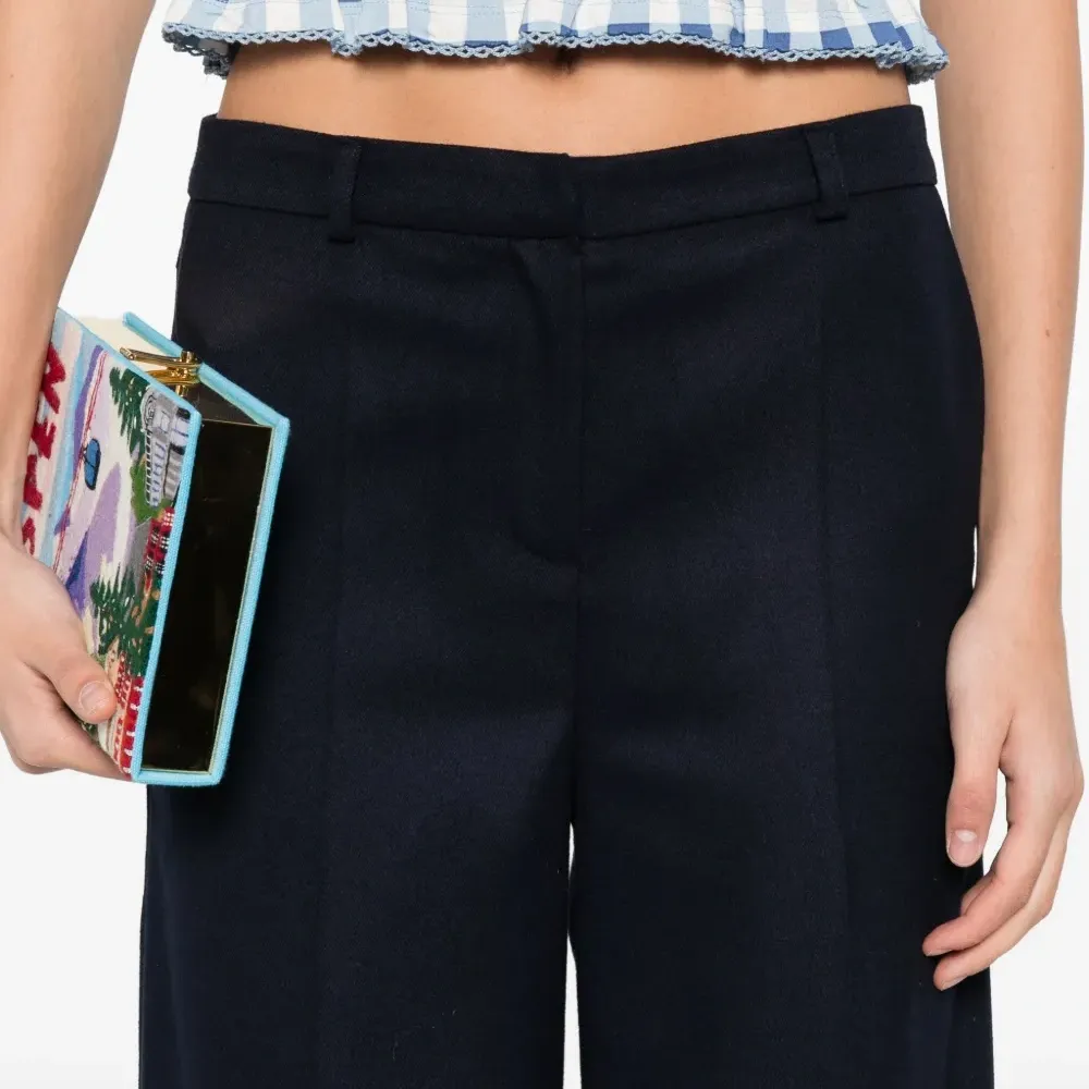 Брюки широкого кроя