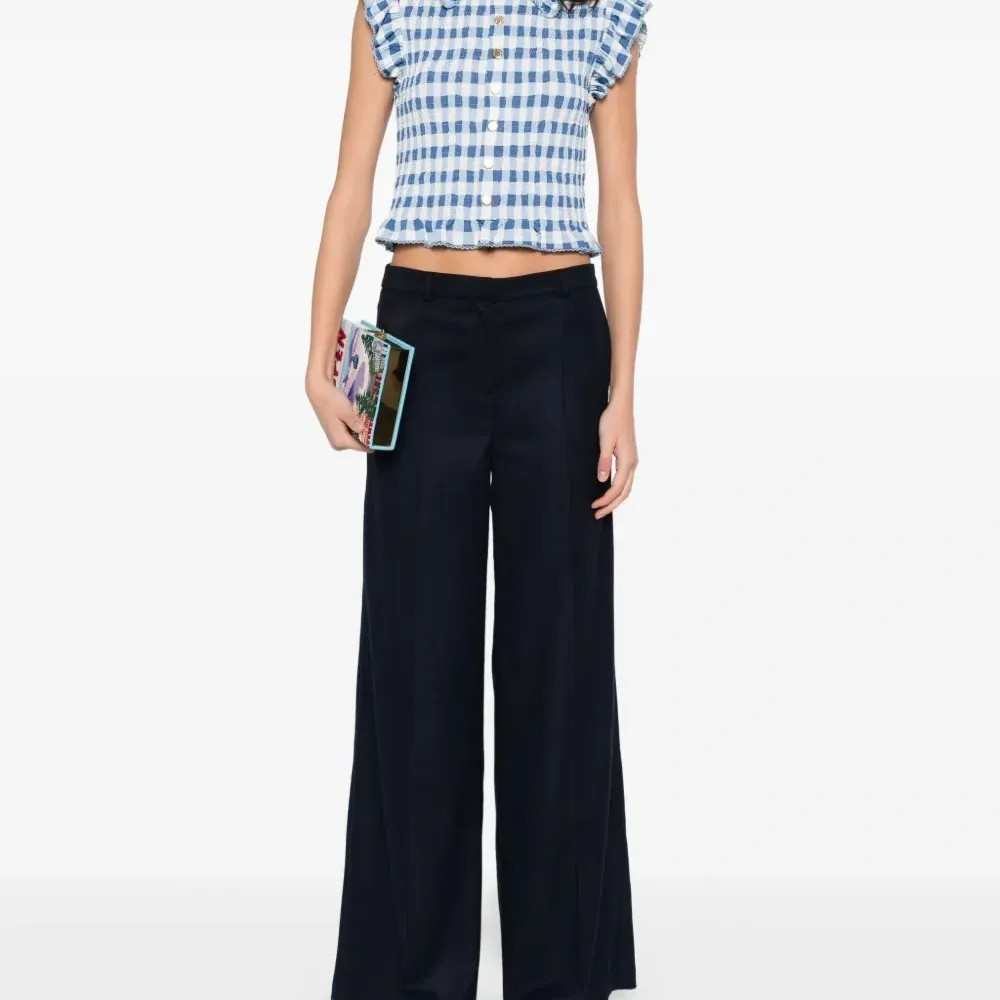 Брюки широкого кроя