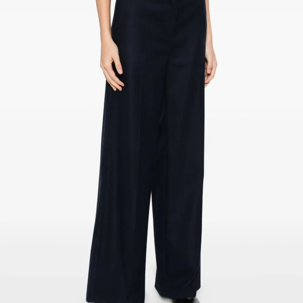 Брюки широкого кроя