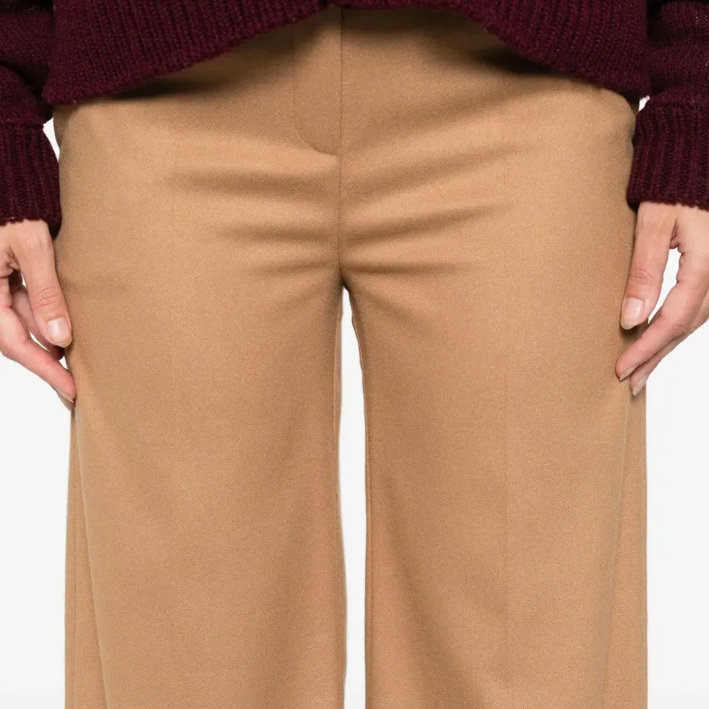 Брюки с ремешками