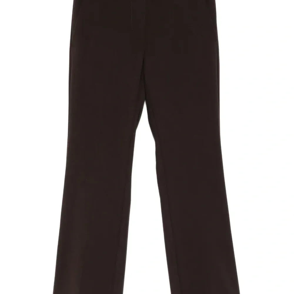 Брюки на пуговицах