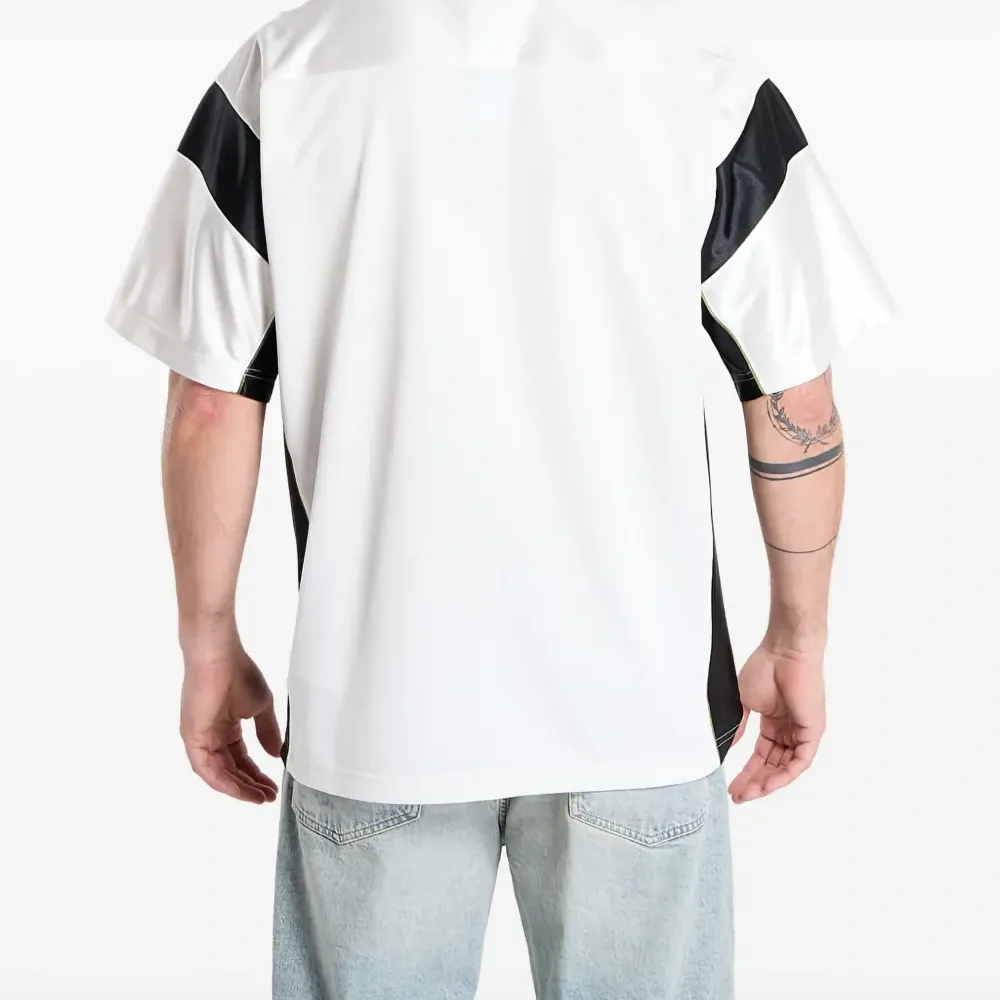 Футболка с принтом