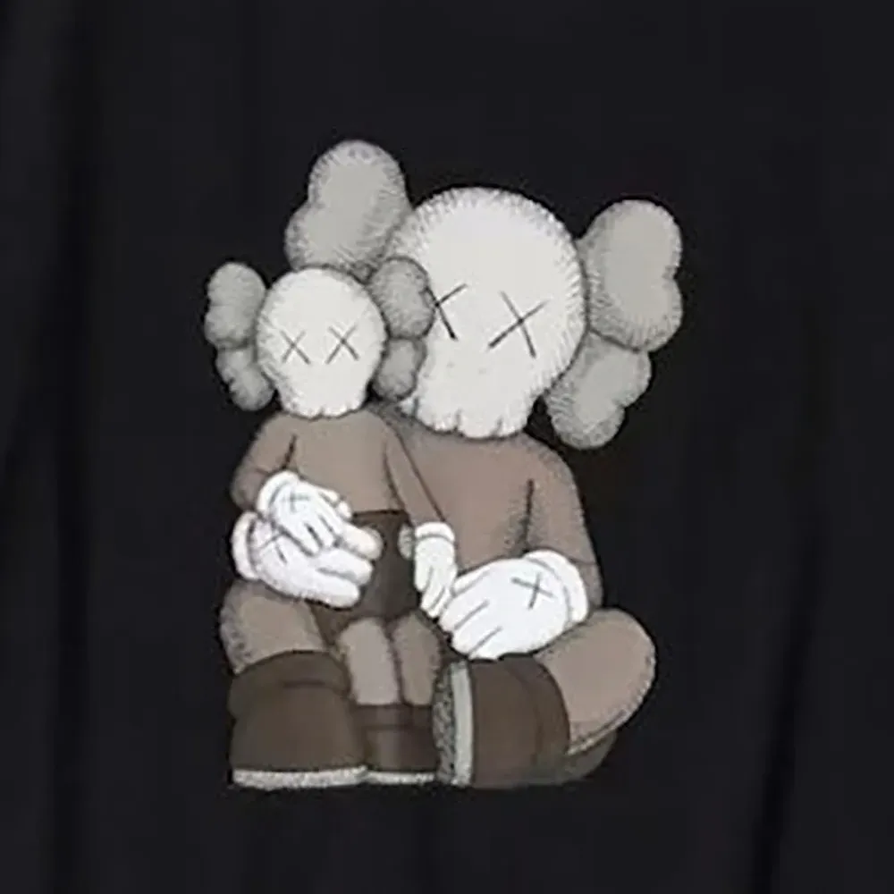 Футболка с графичным принтом Футболка с графичным принтом