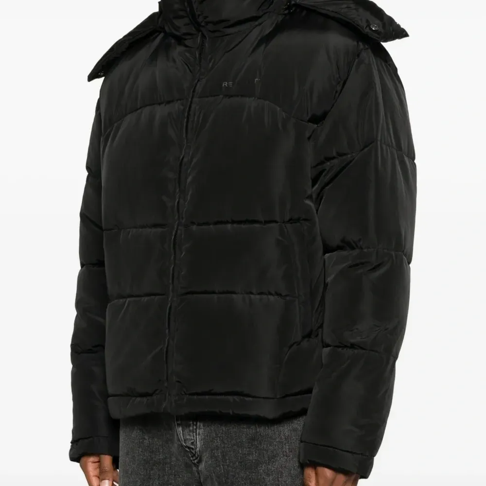 Пуховик с капюшоном