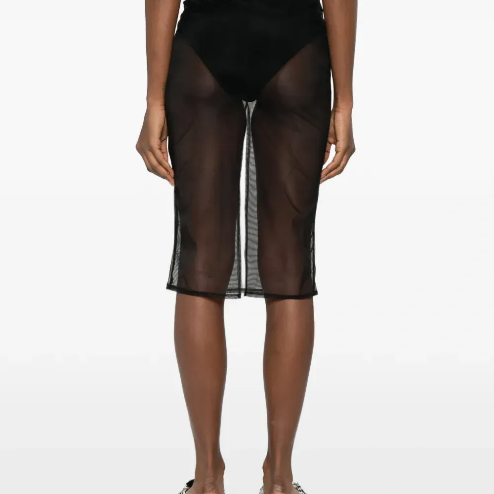 Миди-юбка с вырезами