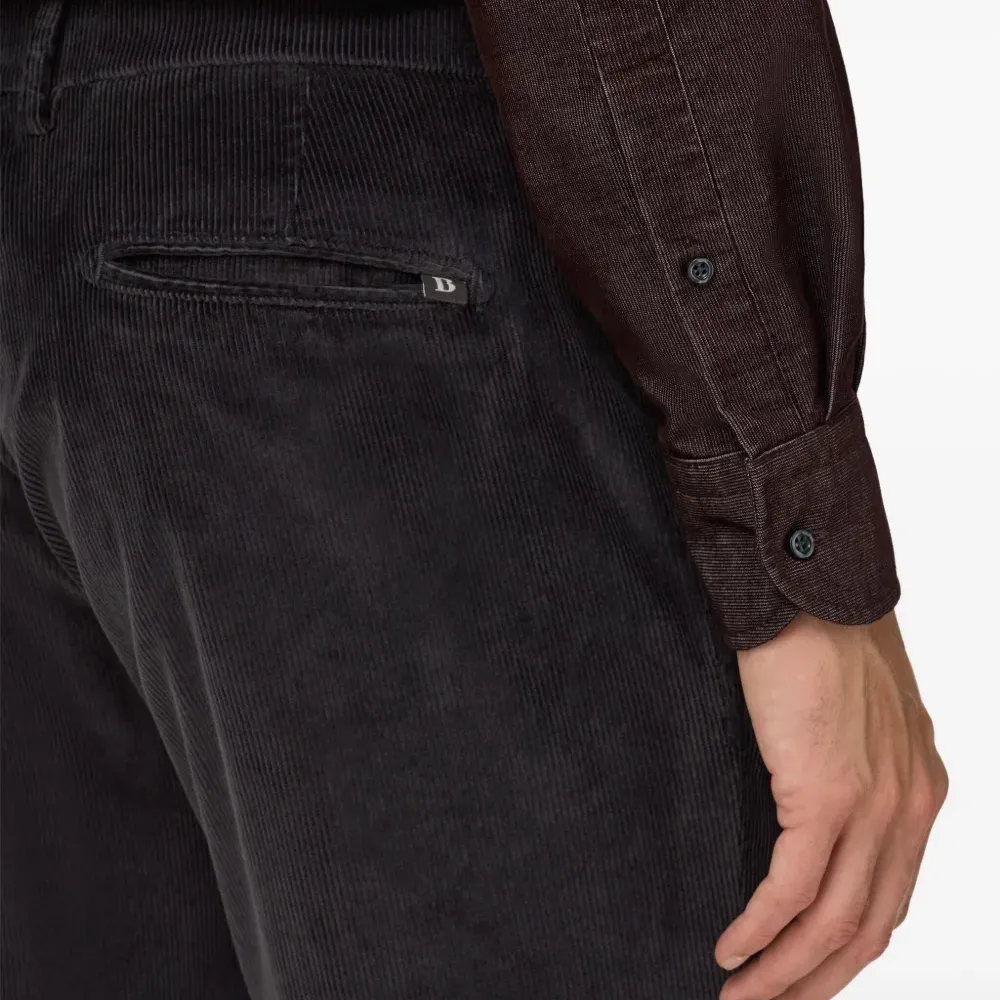 Брюки с застежкой на пуговицу