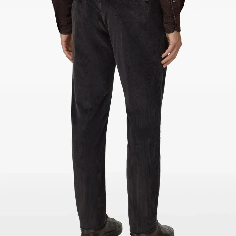 Брюки с застежкой на пуговицу