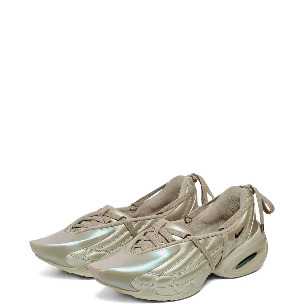 Кроссовки Air Max Muse из коллаборации с KNWLS