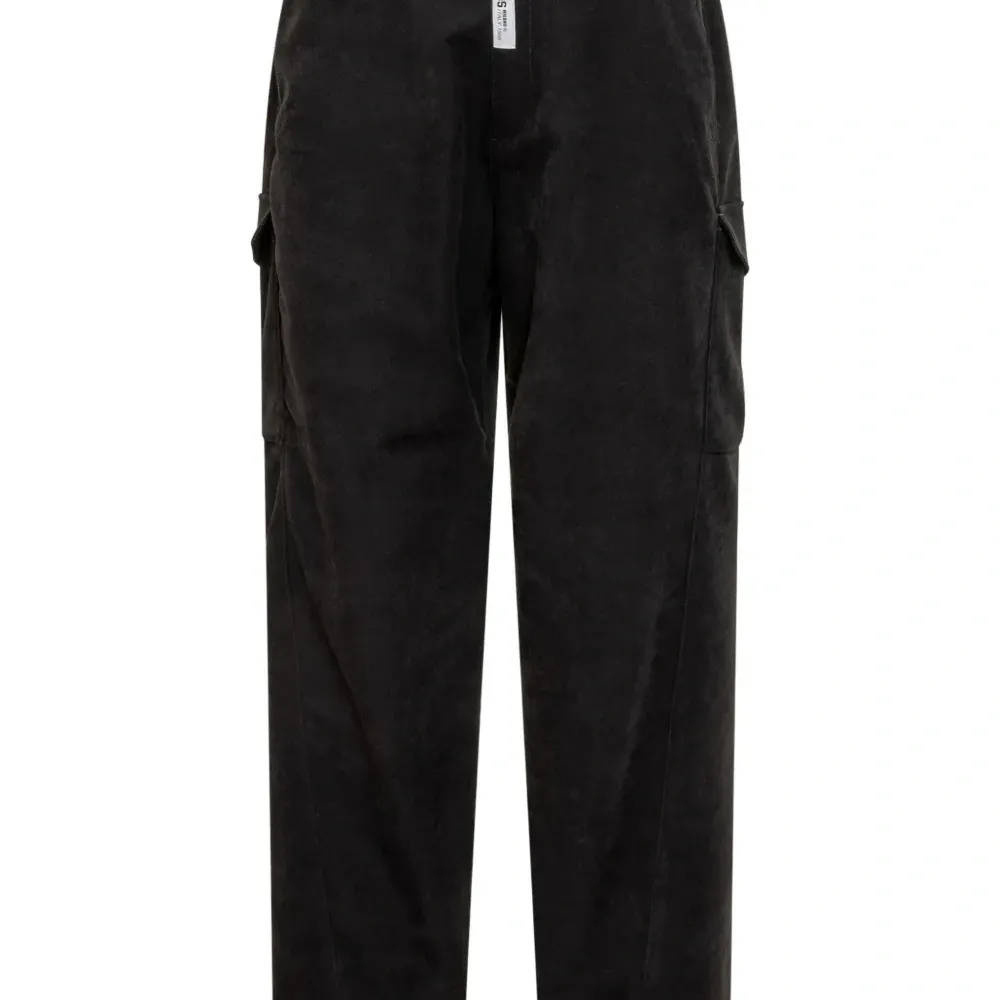 Брюки карго с карманами Брюки карго с карманами