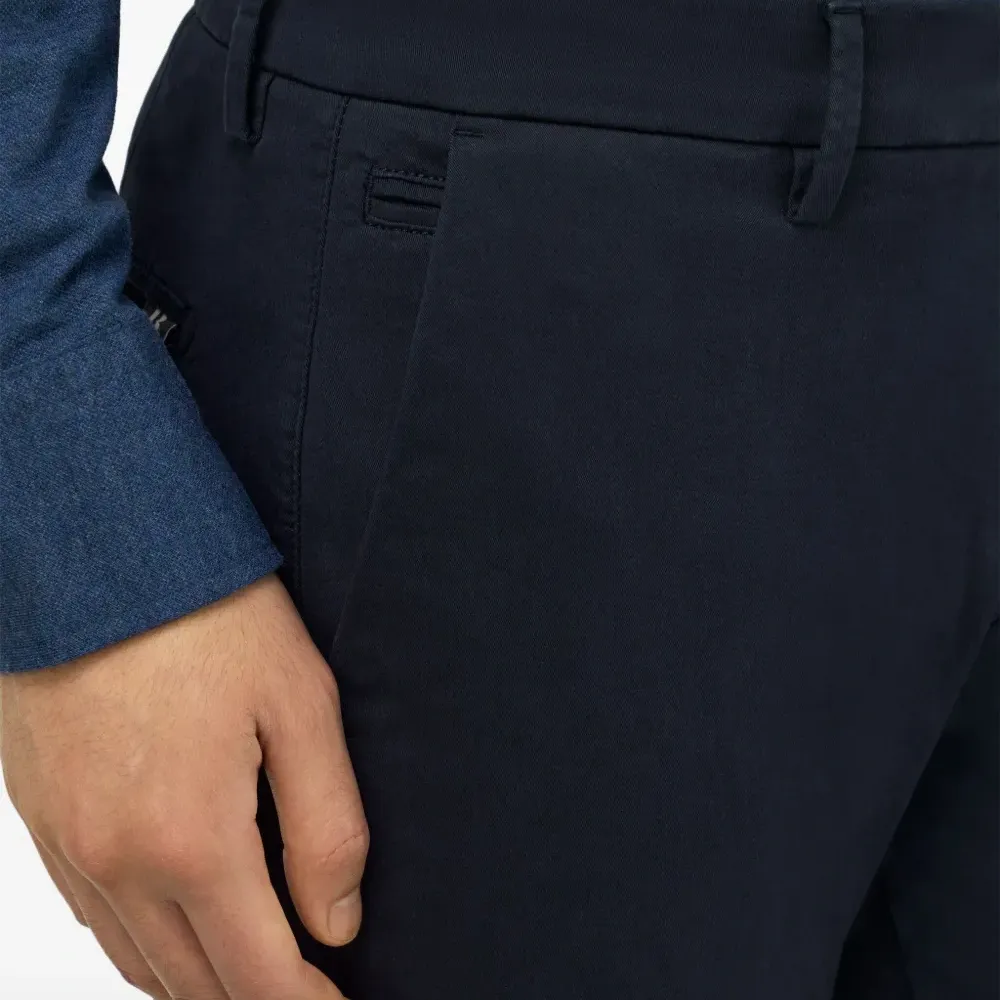 Брюки с карманами