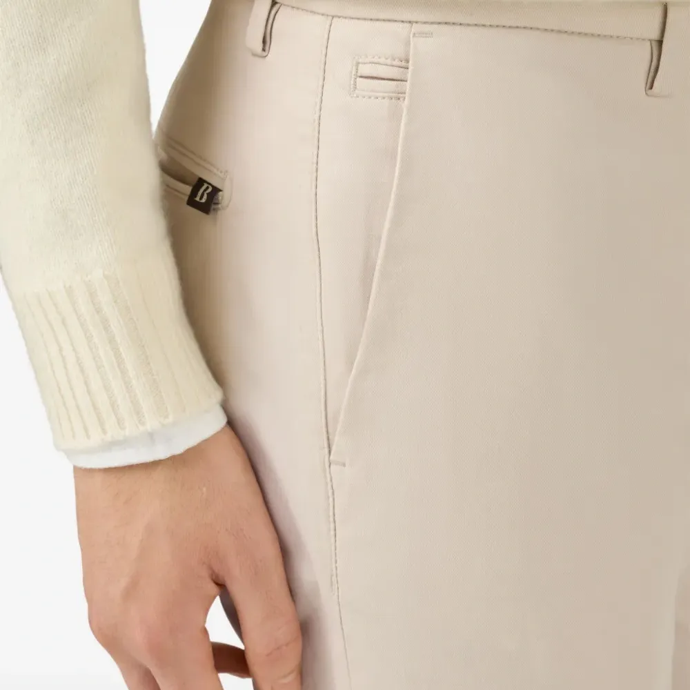 Брюки с карманами Брюки с карманами