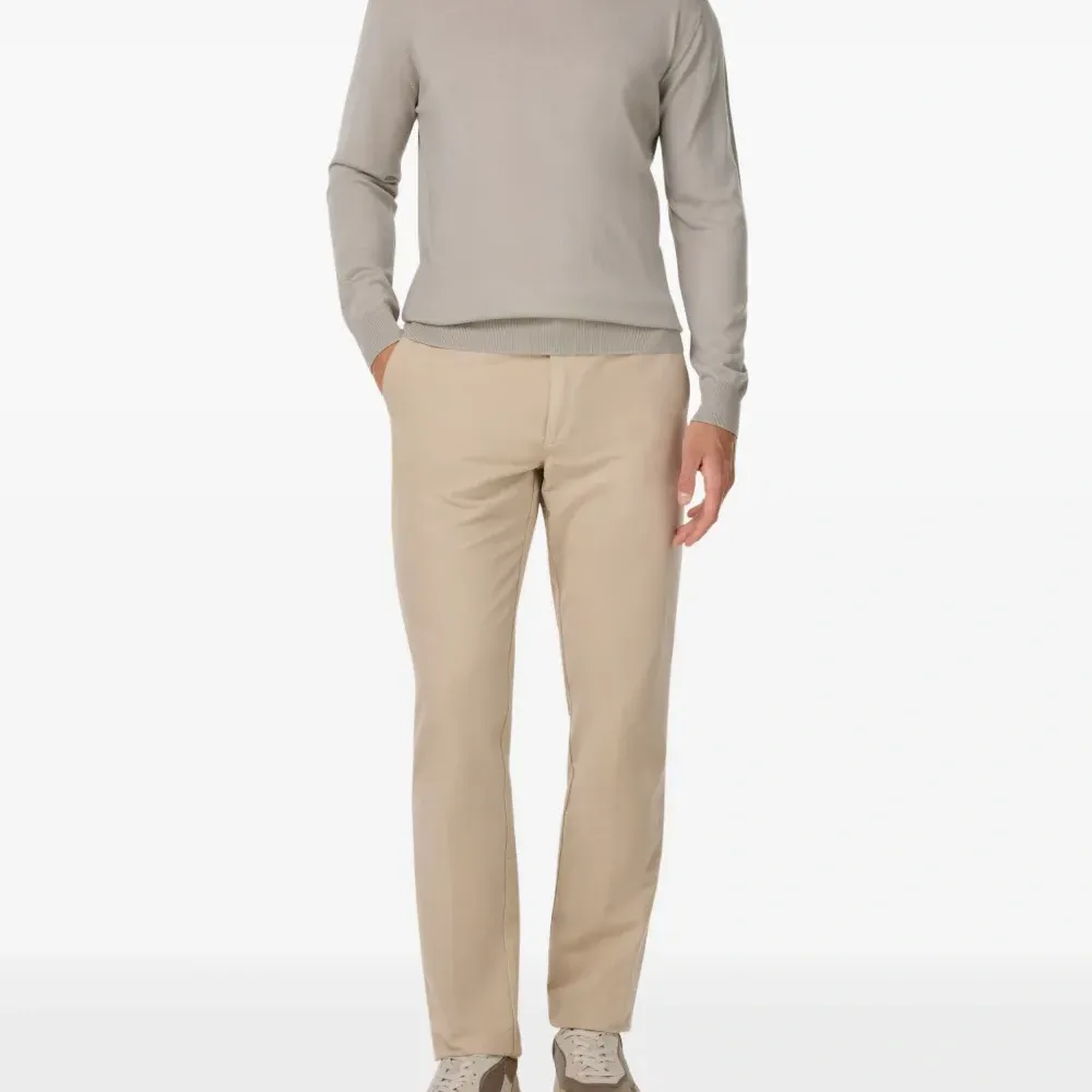 Брюки с застежкой на пуговицу