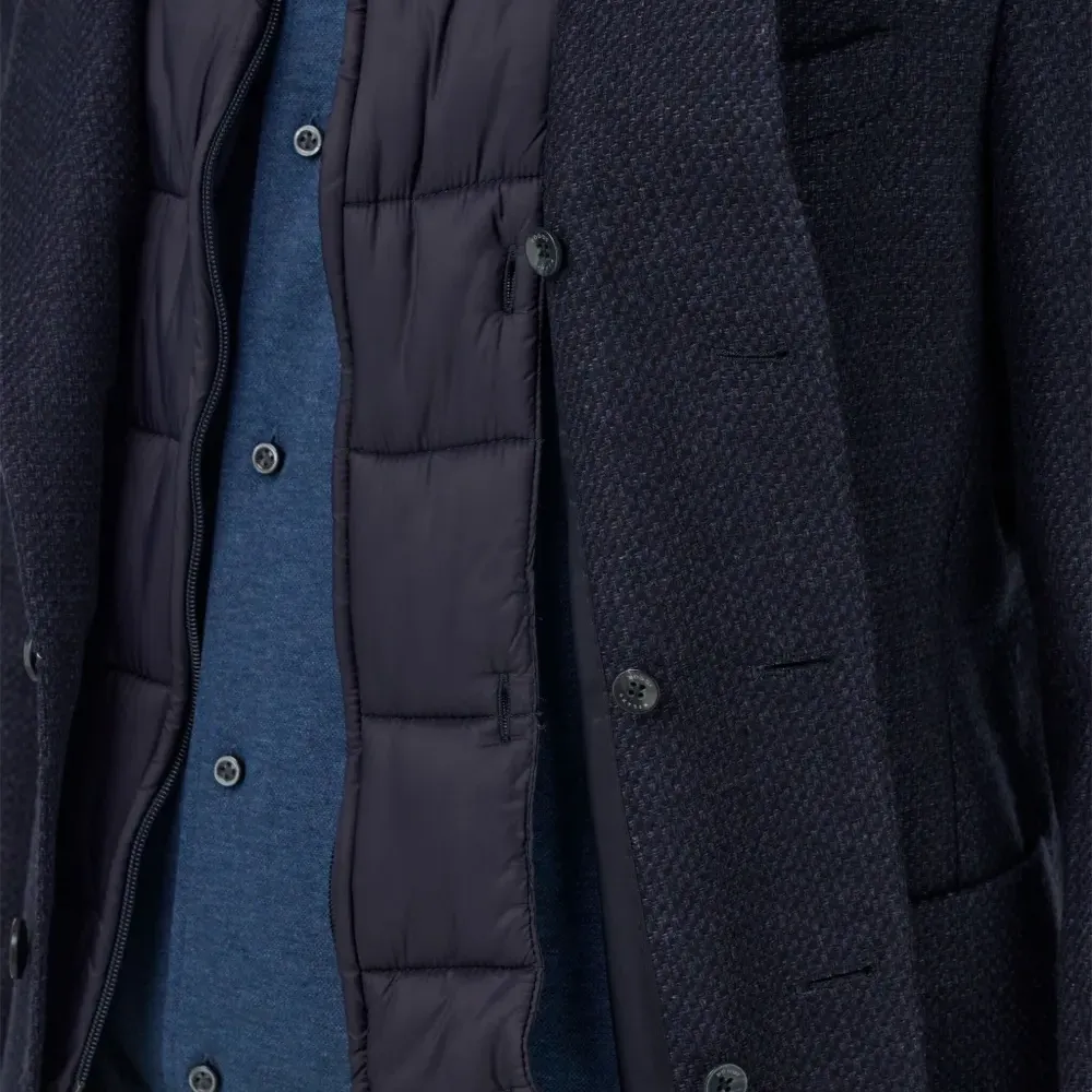 Куртка с накладными карманами