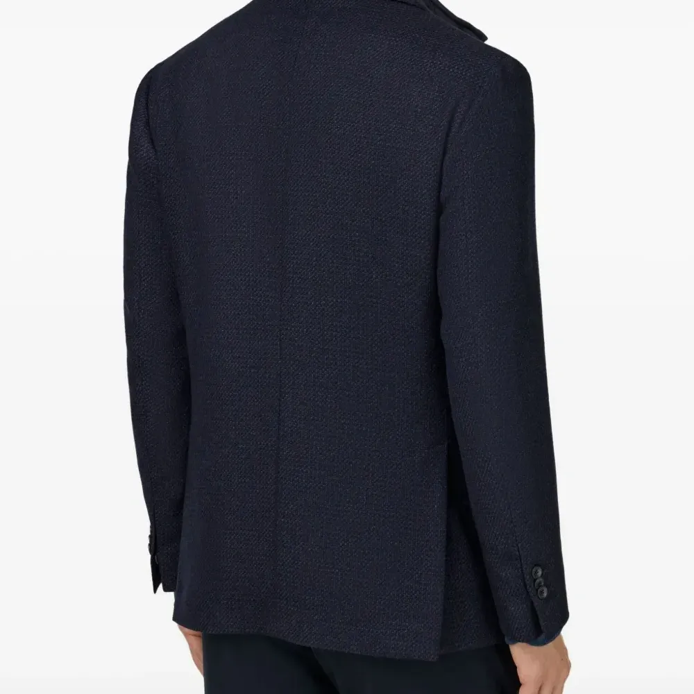 Куртка с накладными карманами