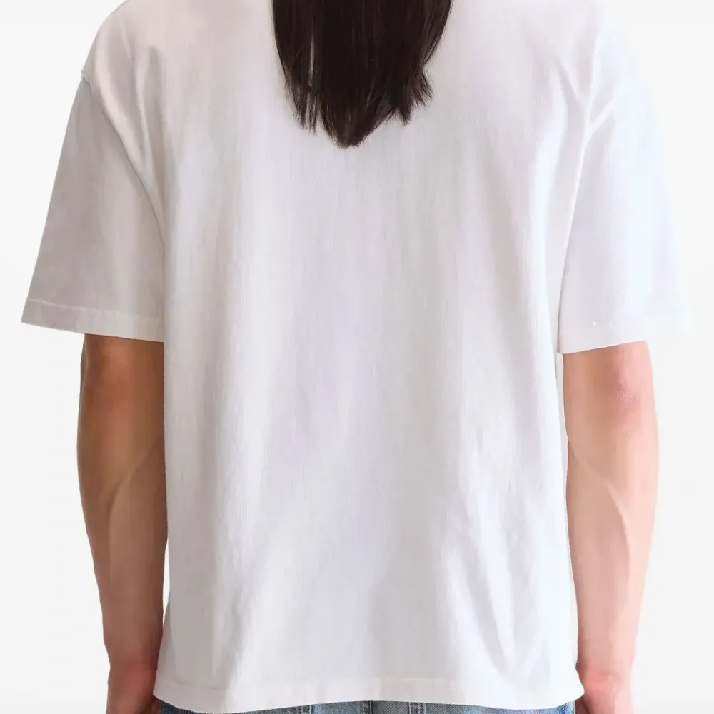 Футболка с круглым вырезом Футболка с круглым вырезом