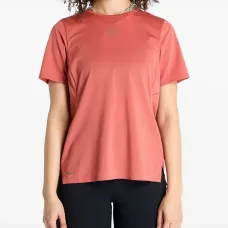 Футболка с логотипом