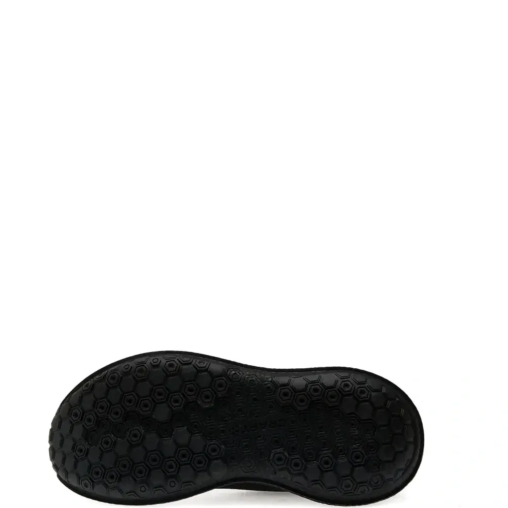 Кроссовки на шнуровке