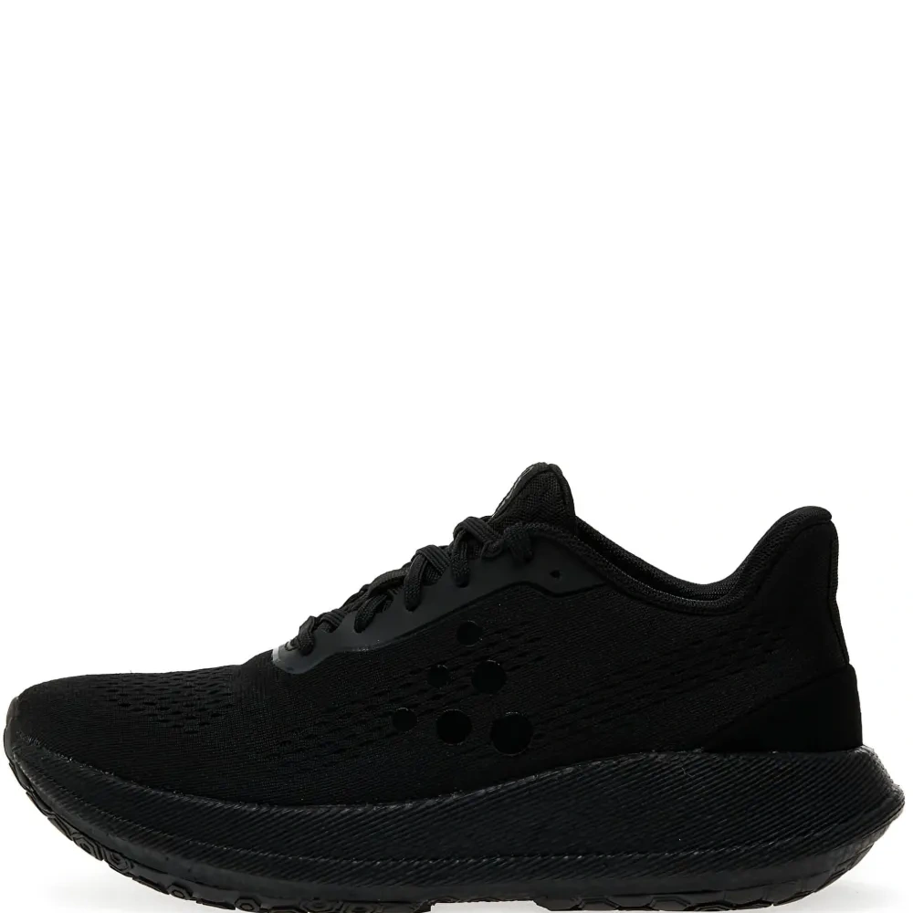 Кроссовки на шнуровке