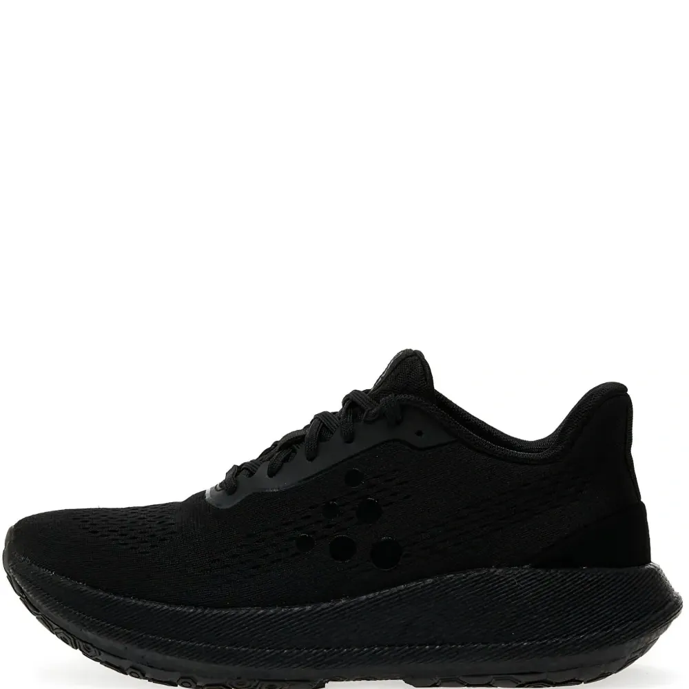 Кроссовки на шнуровке