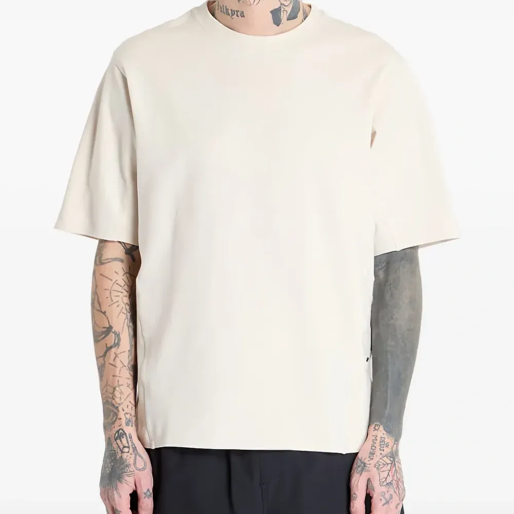 Футболка Latitude Flight