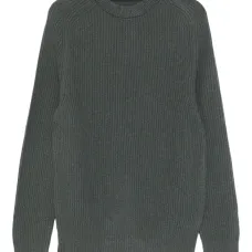 Свитер в рубчик